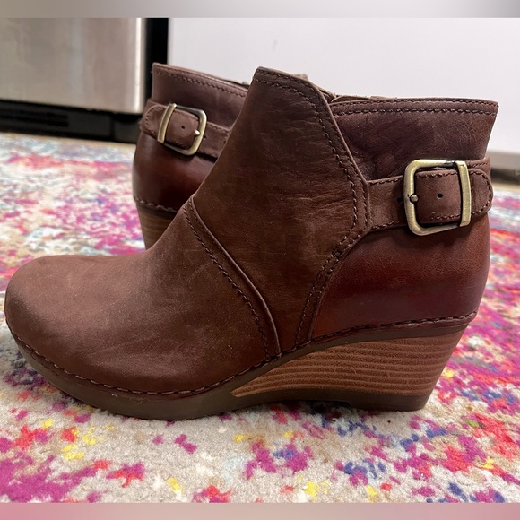 Dansko 37 Stacked Wedge Suede Boot - Picture 4 of 5